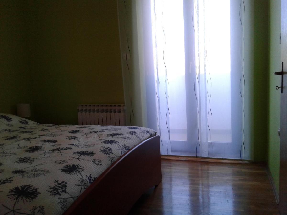 Apartment Sunny Place Pula Exterior foto