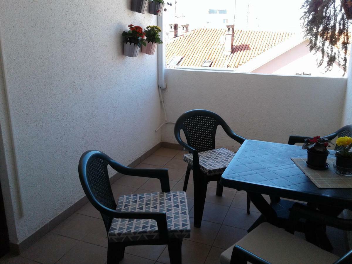 Apartment Sunny Place Pula Exterior foto